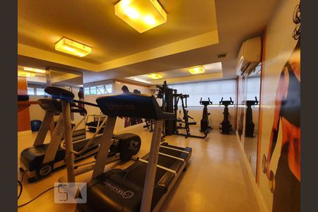 Apartamento à venda com 81m², 3 quartos e 1 vaga Apartamento à venda com 81m², 3 quartos e 1 vagaAcademia