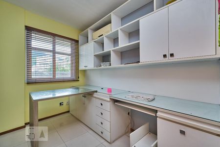 Apartamento à venda com 81m², 3 quartos e 1 vaga Apartamento à venda com 81m², 3 quartos e 1 vagaQuarto 3