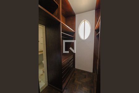 Closet da Suíte 1 de casa para alugar com 6 quartos, 450m² em Tijuca, Rio de Janeiro