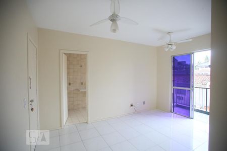 Sala de apartamento à venda com 2 quartos, 55m² em Pechincha, Rio de Janeiro