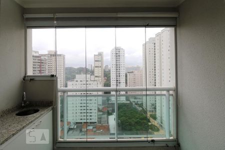 varanda de apartamento para alugar com 1 quarto, 45m² em Santo Amaro, São Paulo