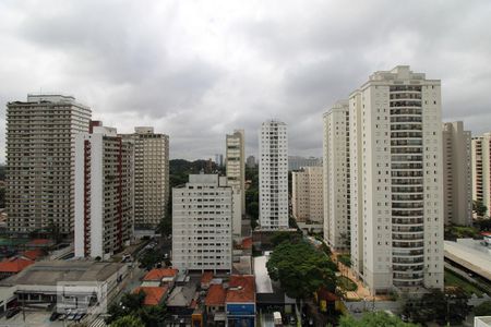 Vista de apartamento para alugar com 1 quarto, 45m² em Santo Amaro, São Paulo