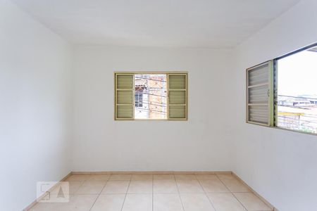 Quarto de casa para alugar com 1 quarto, 50m² em Santo Antônio, Osasco