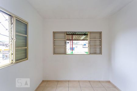 Quarto de casa para alugar com 1 quarto, 50m² em Santo Antônio, Osasco