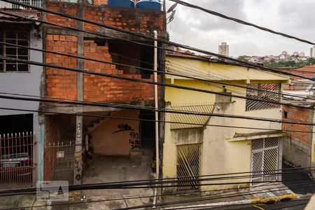 Vista de casa para alugar com 1 quarto, 50m² em Santo Antônio, Osasco