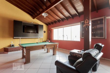 Casa para alugar com 280m², 3 quartos e 2 vagas Casa para alugar com 280m², 3 quartos e 2 vagasEspaço Gourmet