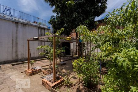 Casa para alugar com 280m², 3 quartos e 2 vagas Casa para alugar com 280m², 3 quartos e 2 vagasPátio