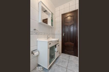 Casa para alugar com 280m², 3 quartos e 2 vagas Casa para alugar com 280m², 3 quartos e 2 vagasBanheiro Social