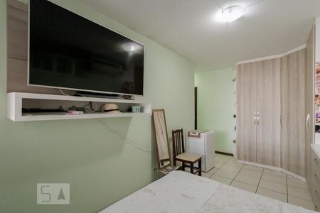 Suíte de casa à venda com 3 quartos, 280m² em São João, Porto Alegre