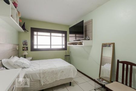 Suíte de casa à venda com 3 quartos, 280m² em São João, Porto Alegre