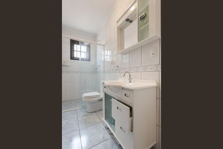 Casa para alugar com 280m², 3 quartos e 2 vagas Casa para alugar com 280m², 3 quartos e 2 vagasBanheiro Social