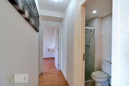 Corredor de apartamento para alugar com 2 quartos, 49m² em Parque Reboucas, São Paulo