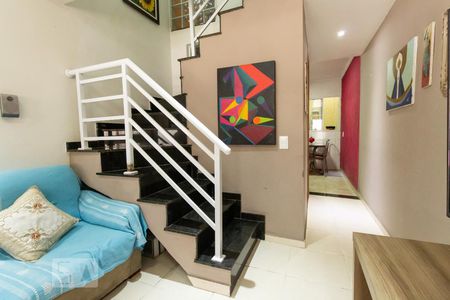 Sala de casa de condomínio para alugar com 2 quartos, 75m² em Parada Xv de Novembro, São Paulo