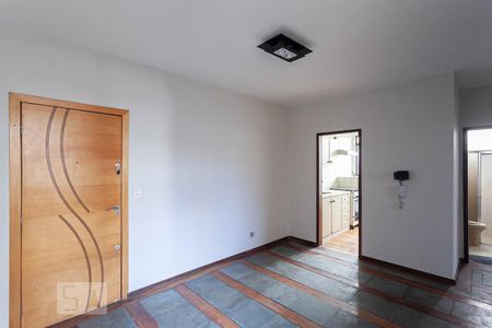 Sala de apartamento à venda com 2 quartos, 64m² em Santa Tereza, Belo Horizonte