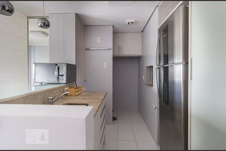 Cozinha e Área de Serviço de apartamento à venda com 1 quarto, 58m² em Três Figueiras, Porto Alegre