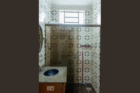 Banheiro da Suíte de casa para alugar com 3 quartos, 200m² em Jardim do Mar, São Bernardo do Campo