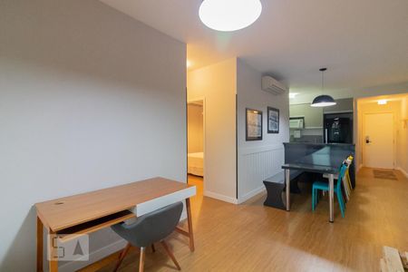 Sala de apartamento para alugar com 2 quartos, 101m² em Itaim Bibi, São Paulo
