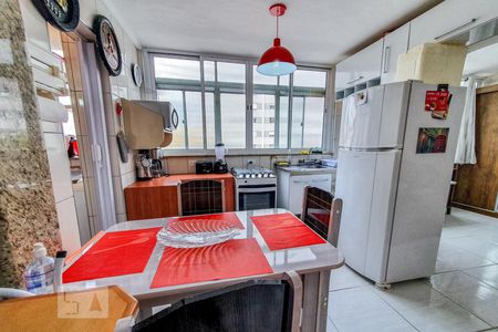 Sala/cozinha de apartamento à venda com 1 quarto, 30m² em Água Branca, São Paulo