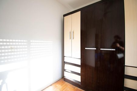 Quarto 1 de apartamento para alugar com 2 quartos, 50m² em Cavalhada, Porto Alegre