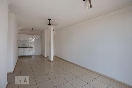 Sala de apartamento para alugar com 3 quartos, 77m² em Parque Industrial Lagoinha, Ribeirão Preto