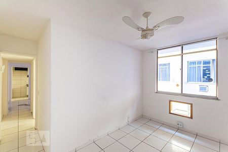 Quarto 2 de apartamento para alugar com 2 quartos, 63m² em Largo do Barradas, Niterói