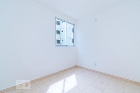 Quarto 2 de apartamento para alugar com 2 quartos, 46m² em Residencial Porto Dourado, Goiânia