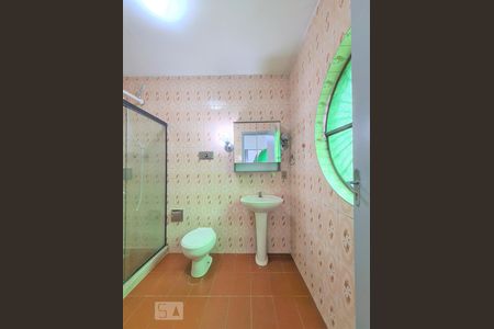 Banheiro de apartamento para alugar com 1 quarto, 45m² em Piedade, Rio de Janeiro