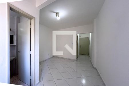 Quarto/Sala de kitnet/studio para alugar com 1 quarto, 28m² em Aclimação, São Paulo