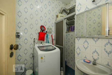 Banheiro  de apartamento à venda com 1 quarto, 45m² em Copacabana, Rio de Janeiro