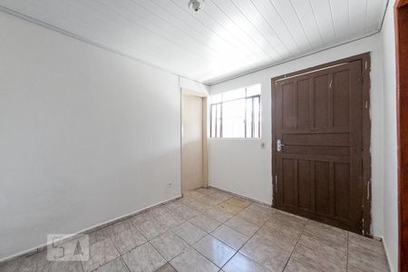 Sala e cozinha de casa para alugar com 1 quarto, 30m² em Cajuru, Curitiba