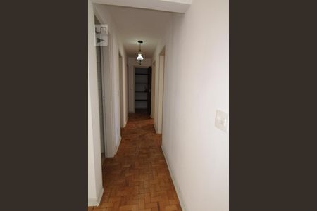 Corredor de apartamento à venda com 3 quartos, 143m² em Centro, Campinas