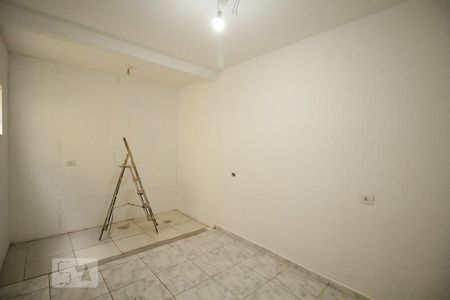 Quarto 2 de casa para alugar com 1 quarto, 50m² em Vila Iório, São Paulo