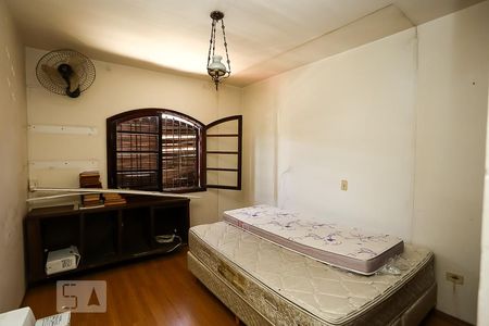 suíte de casa à venda com 3 quartos, 300m² em Vila Morse, São Paulo