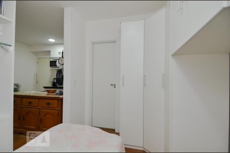 Quarto de kitnet/studio à venda com 1 quarto, 38m² em Jardim Flor da Montanha, Guarulhos