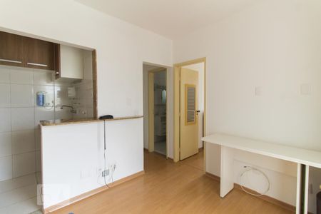 Sala de apartamento para alugar com 1 quarto, 32m² em Liberdade, São Paulo