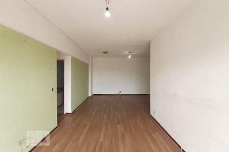 Apartamento à venda com 65m², 2 quartos e 1 vagaSala