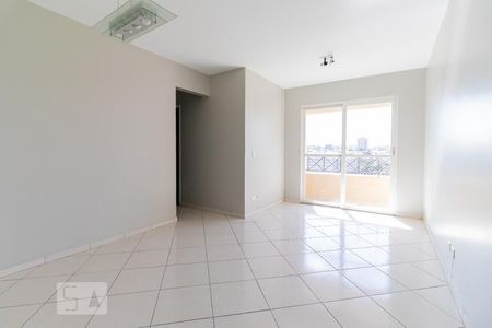 Sala de apartamento para alugar com 3 quartos, 72m² em Vila Isa, São Paulo