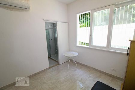 Sala/Quarto de kitnet/studio para alugar com 1 quarto, 25m² em Catete, Rio de Janeiro