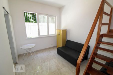 Sala/Quarto de kitnet/studio para alugar com 1 quarto, 25m² em Catete, Rio de Janeiro