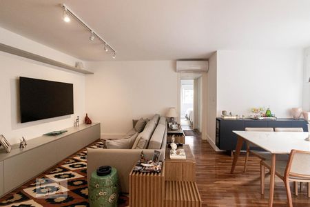 Apartamento à venda com 100m², 2 quartos e 1 vagaSala