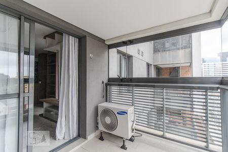 Varanda gourmet  de apartamento para alugar com 1 quarto, 45m² em Vila Izabel, Curitiba