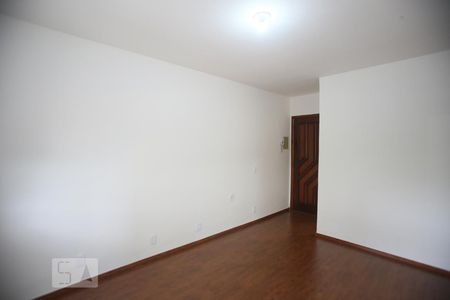 Sala de apartamento para alugar com 2 quartos, 42m² em Taquara, Rio de Janeiro