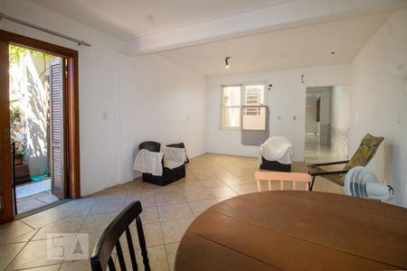 Sala de casa à venda com 4 quartos, 227m² em Azenha, Porto Alegre