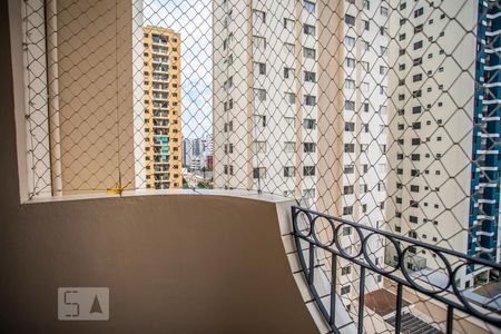Varanda de apartamento para alugar com 2 quartos, 60m² em Parque Imperial, São Paulo