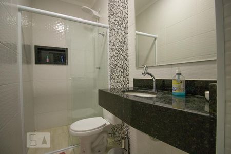 Banheiro de kitnet/studio para alugar com 1 quarto, 20m² em Vila Clementino, São Paulo