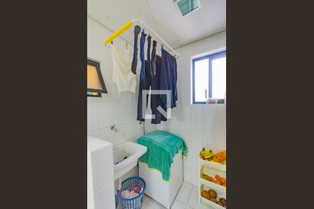 Apartamento para alugar com 90m², 3 quartos e 2 vagas Apartamento para alugar com 90m², 3 quartos e 2 vagasCozinha e Área de Serviço