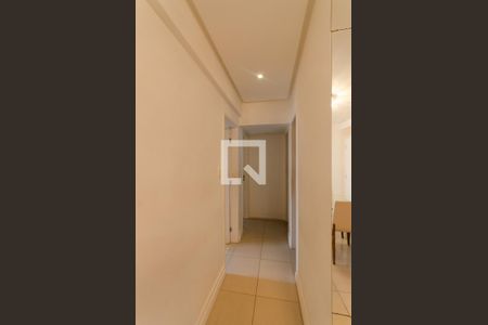 Corredor de apartamento para alugar com 3 quartos, 90m² em Pituba, Salvador