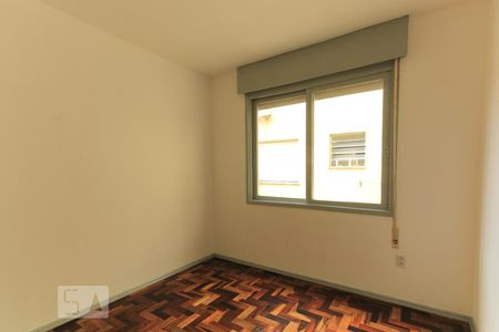 Quarto 1 de apartamento para alugar com 2 quartos, 68m² em Partenon, Porto Alegre