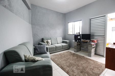 Sala de casa à venda com 6 quartos, 100m² em Vila Mangalot, São Paulo
