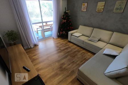 Sala de apartamento para alugar com 3 quartos, 120m² em Jardim Maria Rosa, Taboão da Serra